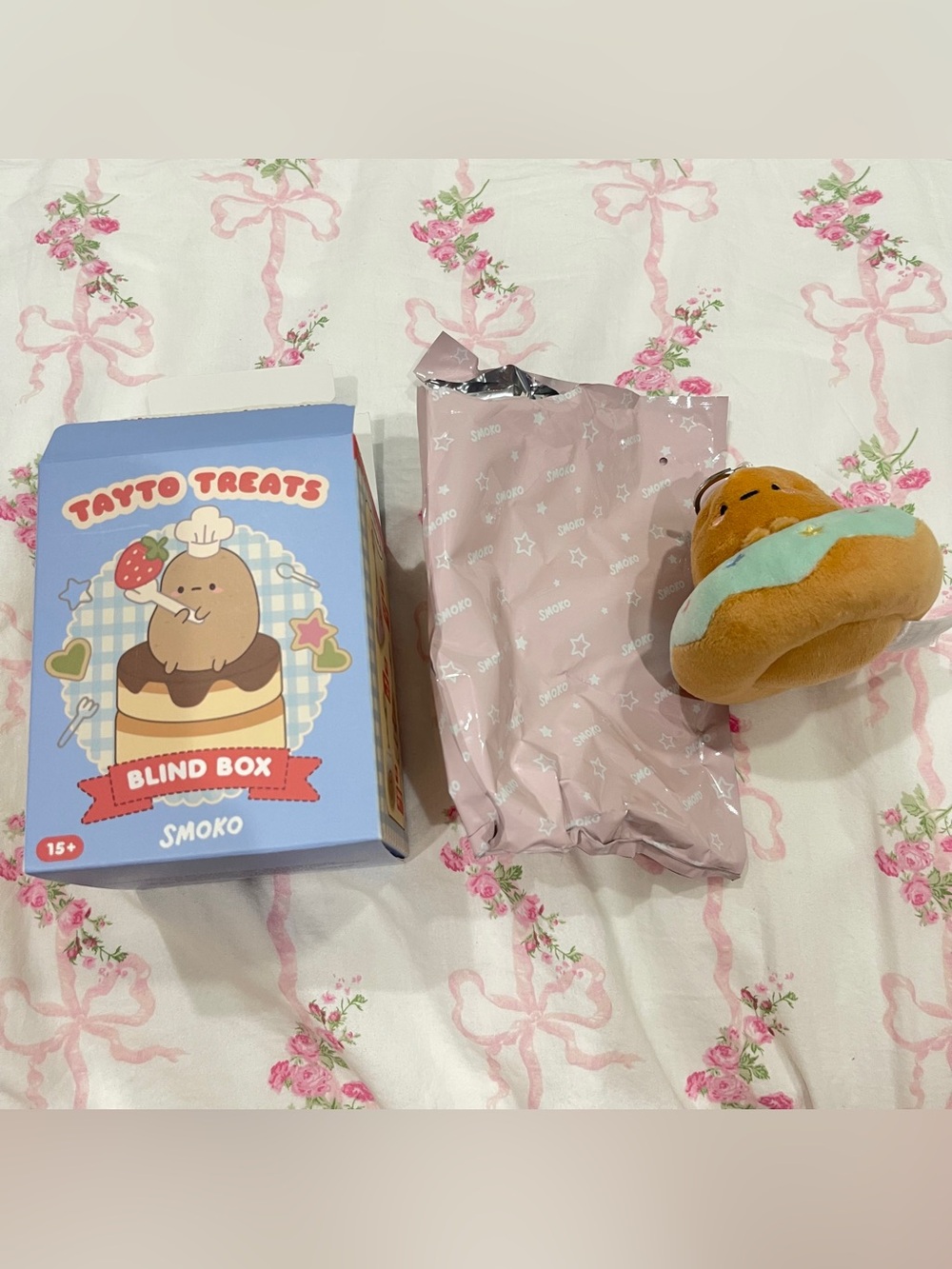 Smoko Tayto Treats Bag Charm Blind Box - Donut Tayto